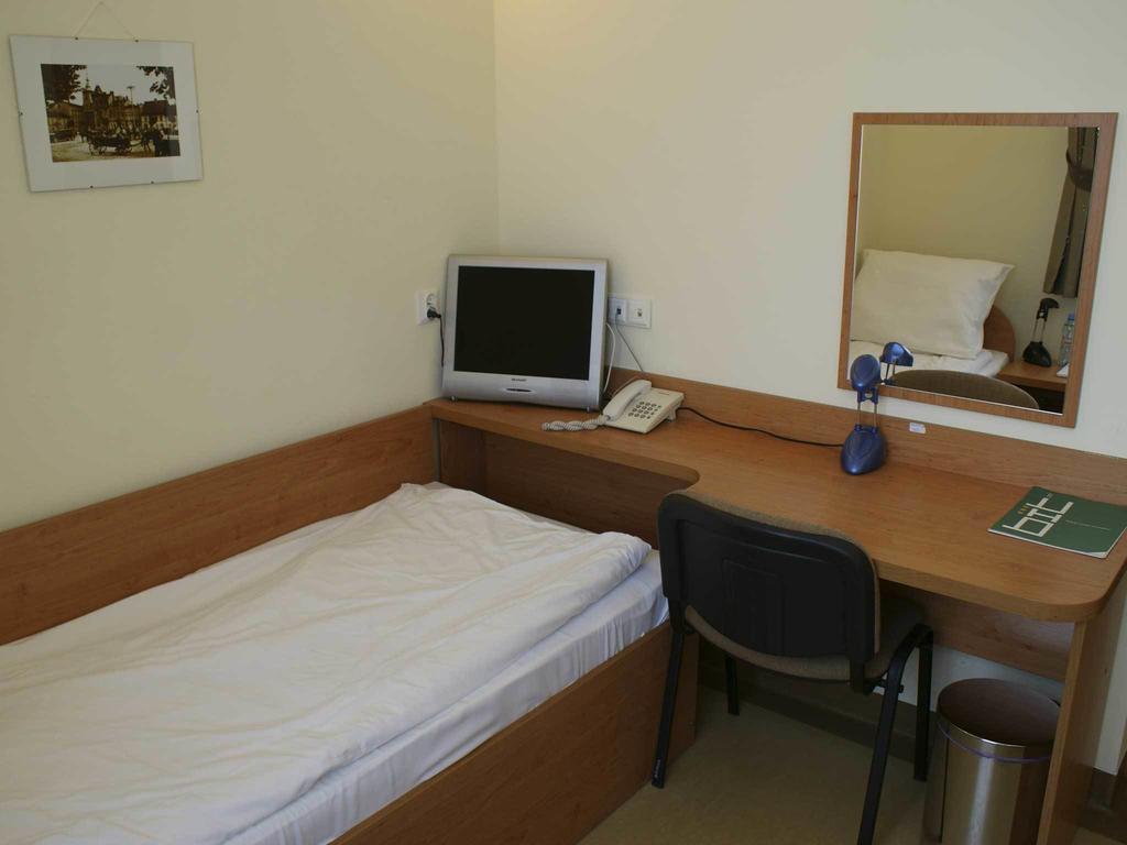 Hotel Bit Bielsko-Biala Quarto foto