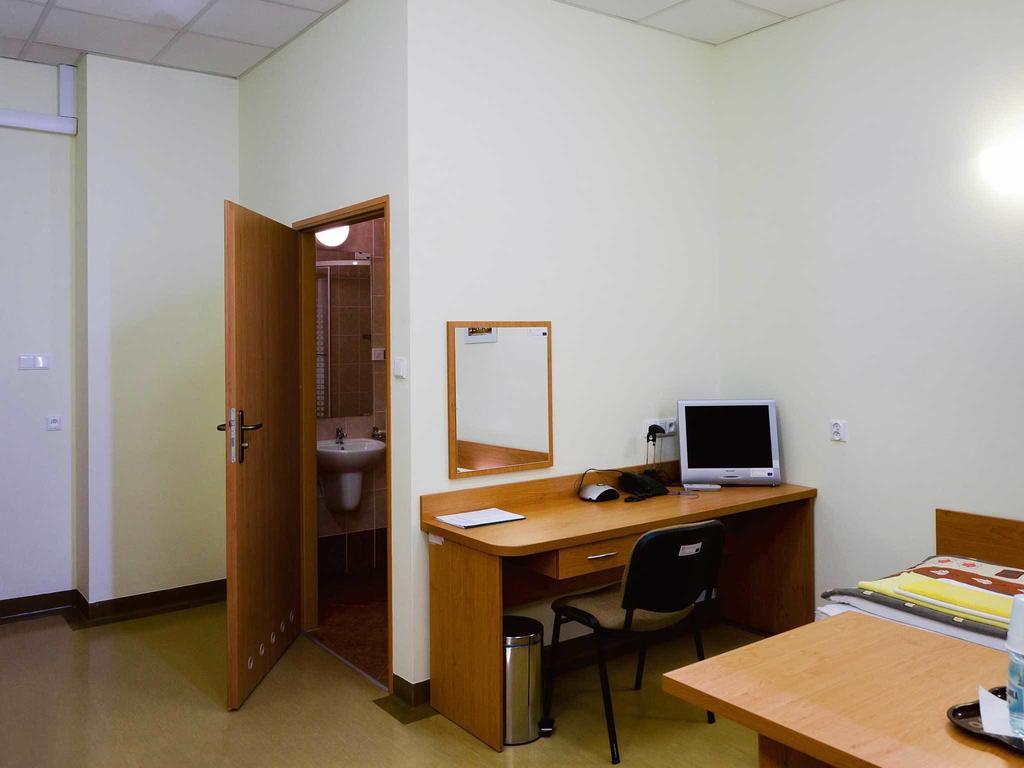 Hotel Bit Bielsko-Biala Quarto foto